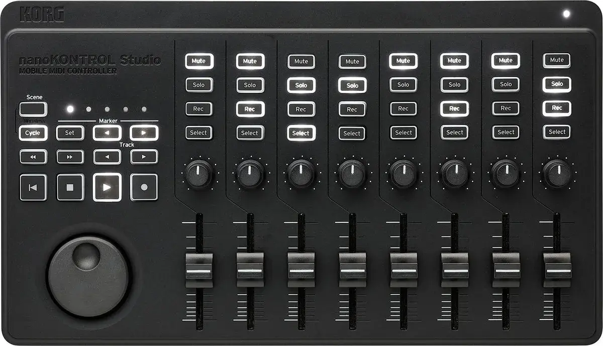 nanoKONTROL Studio – front