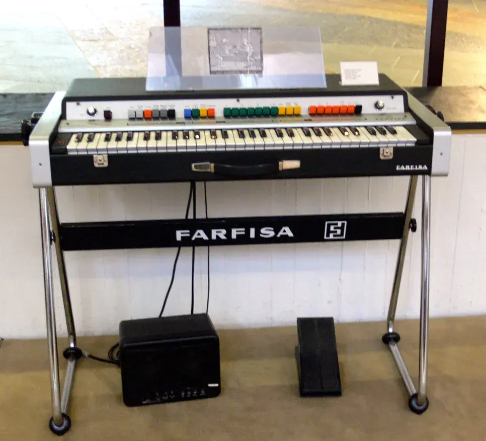 Farfisa VIP 345 drawbar organ, front