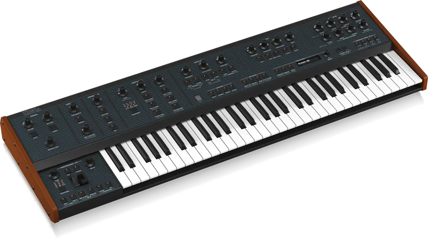 Behringer UB-Xa synthesizer