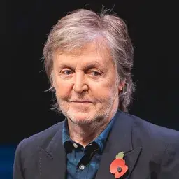 Paul McCartney, bass